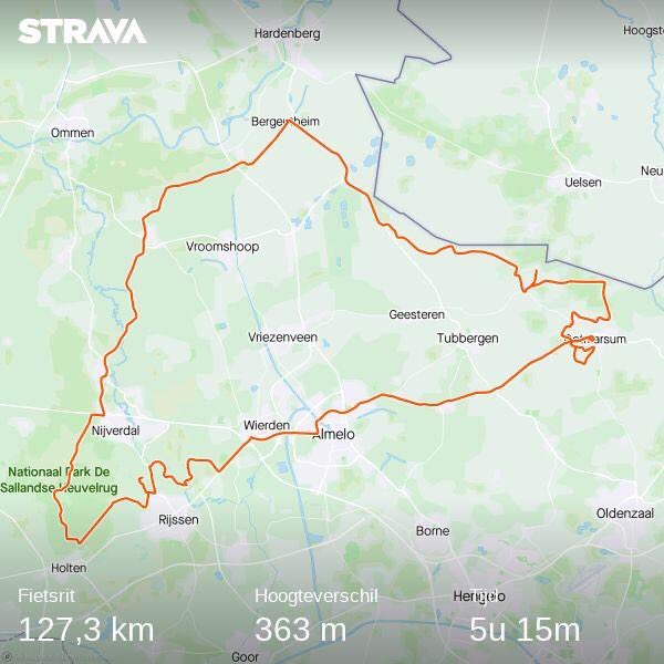 AlwinteRietstap's tweet photo. Heerlijk ritje op de racefiets met Marieke door de mooie @ProvOverijssel #wielrennen #vakantie #lekkeretenonderweg #samen #127km https://t.co/Vv0HOsiH6m