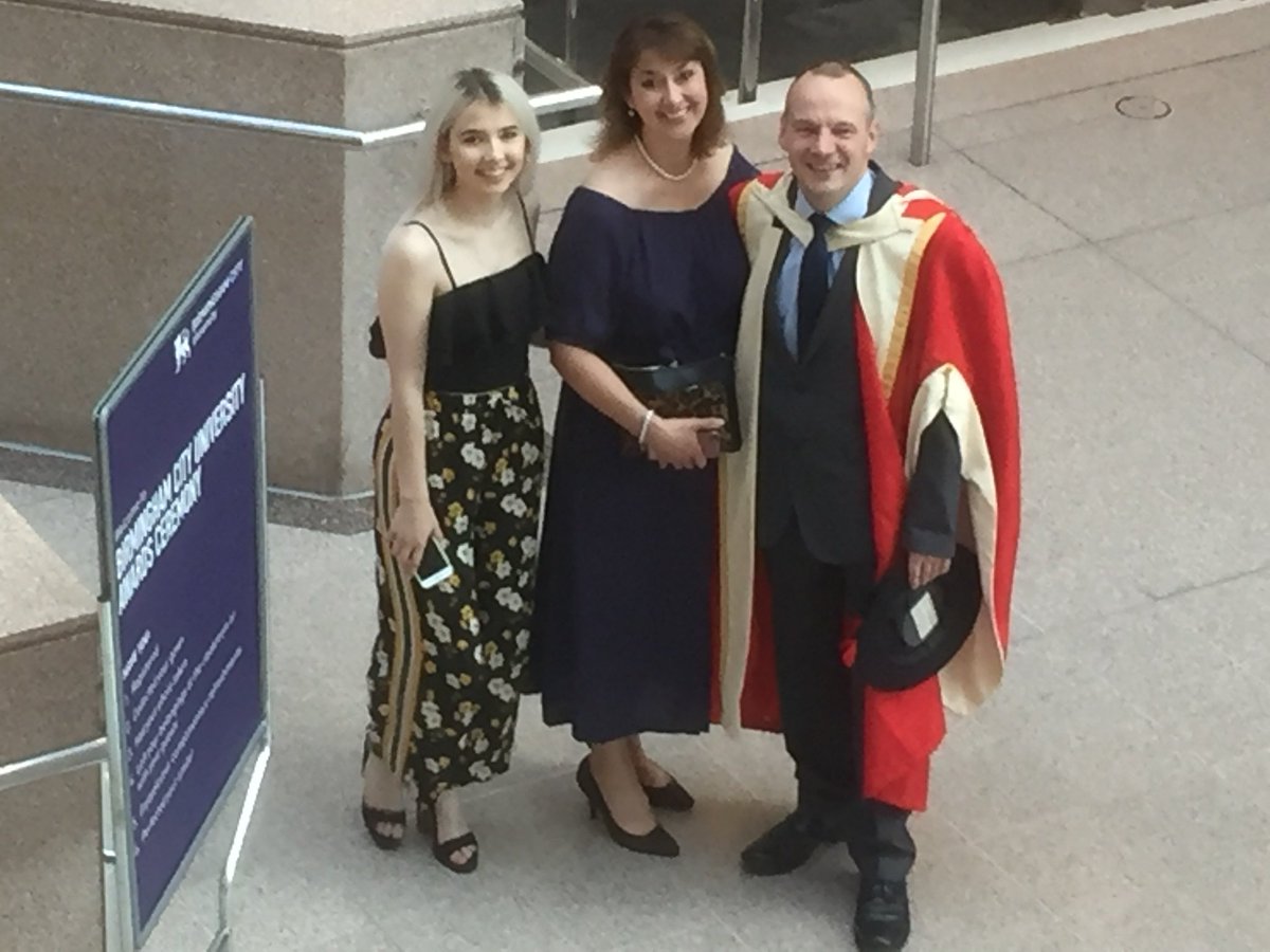 amd4_ann's tweet photo. I had no family or friends to attend my graduation so I adopted @Millluca ‘s family for the day @MillardMinx66 &amp;once again I feel like I’ve graduated today gatecrashing @C_Carmichael83 &amp; @DeSouza_ZevRN ‘s special day🥰🎓🤣 #bcunurses https://t.co/UEEIMiEvJ6