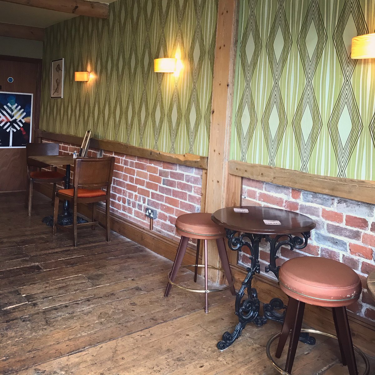 theWaveMaiden's tweet photo. Some tables still available for bookings this weekend! Please get in touch to inquire! We do #takeout too! 02392178878
#goodfood #homemade #awardwinning #comfortfood #vegancomfortfood #familybusiness #lyburncheese #craftbeerbar #indievenue #wavemaiden #southsea #portsmouth https://t.co/czmym4xnLx