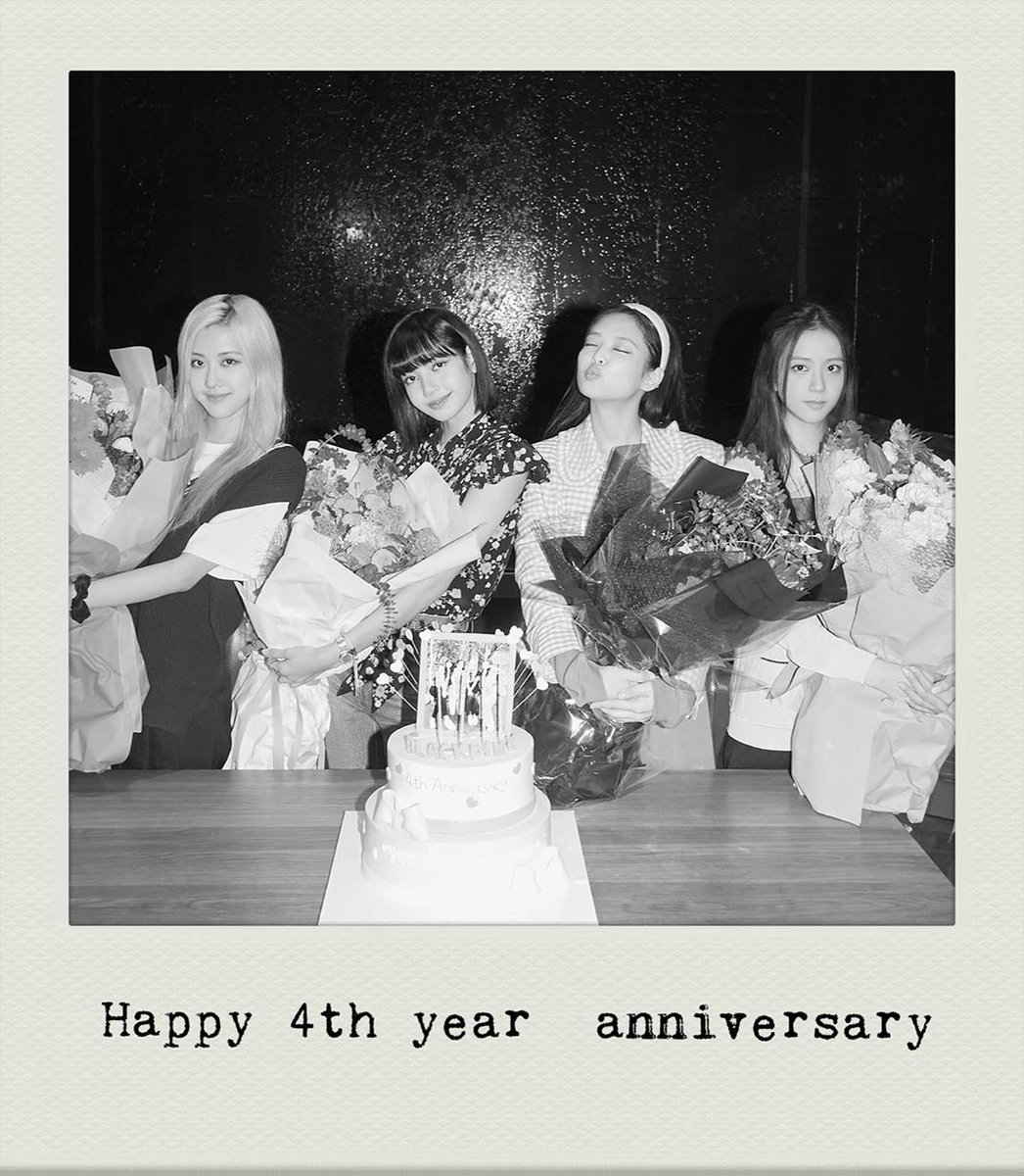 Happy 4th year anniversary!! 🥳❤️
#FOUReverWithBLACKPINK