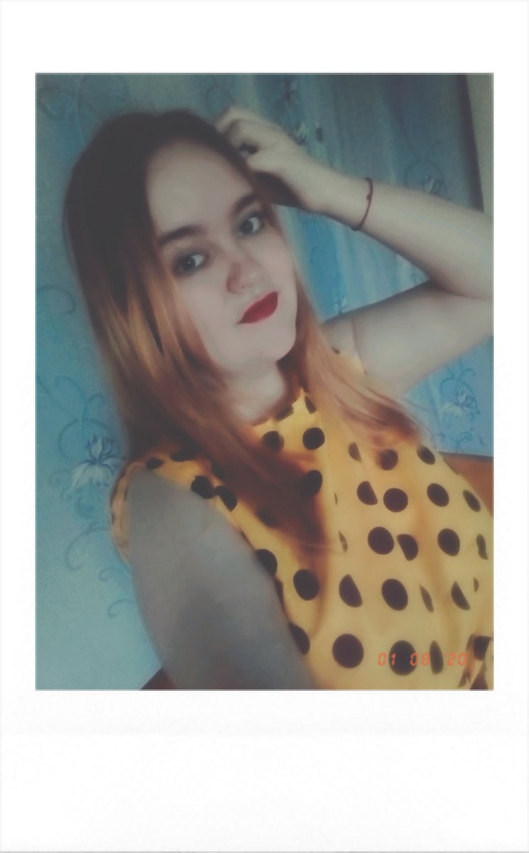 MichelleAna18_'s tweet image. Being a #sizeplus girl means that you not always can find any clothes of your size in the shop.🤔 That makes me feel a bit angry! 
That's why I decided to sew the clothes for myself at home. 🪡🧵👗 Here's a "trapeze" dress in #vintagestyle 🥳
 #handmade #dress