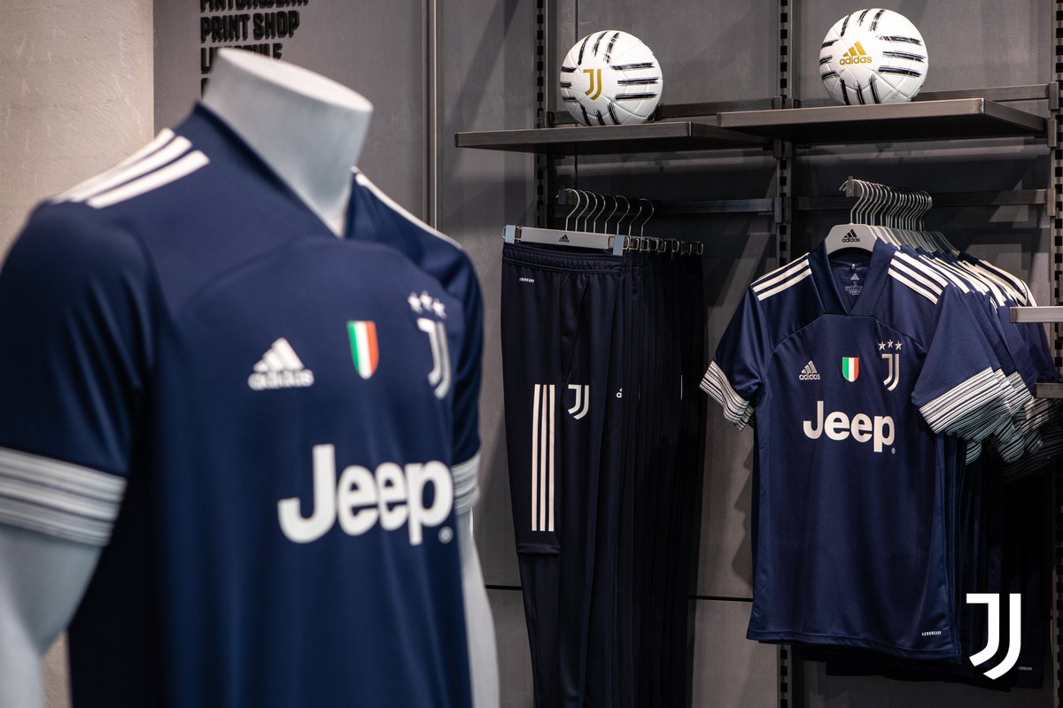 JuventusFC tweet media