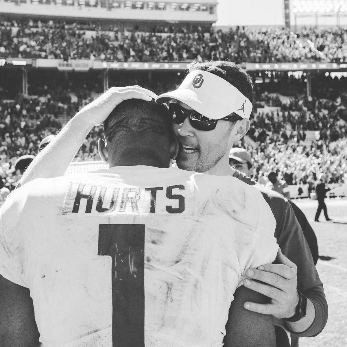 Lincoln Riley tweet media