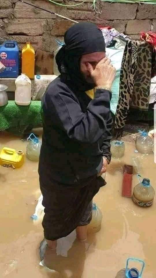 نريد حملة تضامن واااسعة مع أهالي تهامة المنكوبة في اليمن. 
كل واحد منكم يكتب اكثر من  منشور،، وما تدري رب كلمة يرضى الله بها عنك وتدخلك الجنة.

#تهامة_تستغيث_فهل_من_مغيث