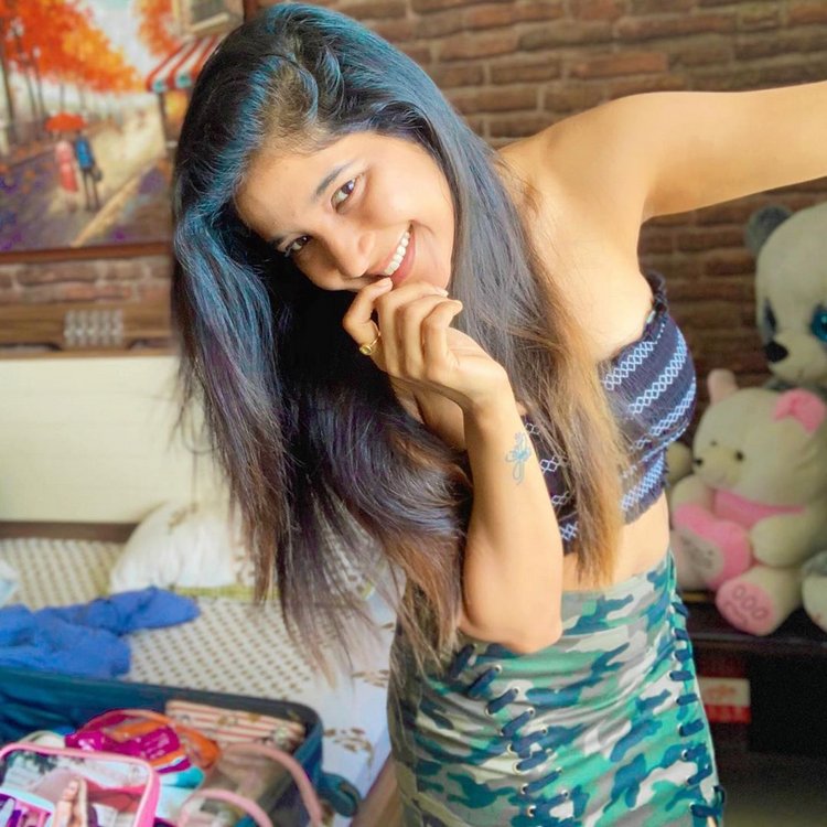 Ee1CjUvU0AAFaMI?format=jpg&name=900x900