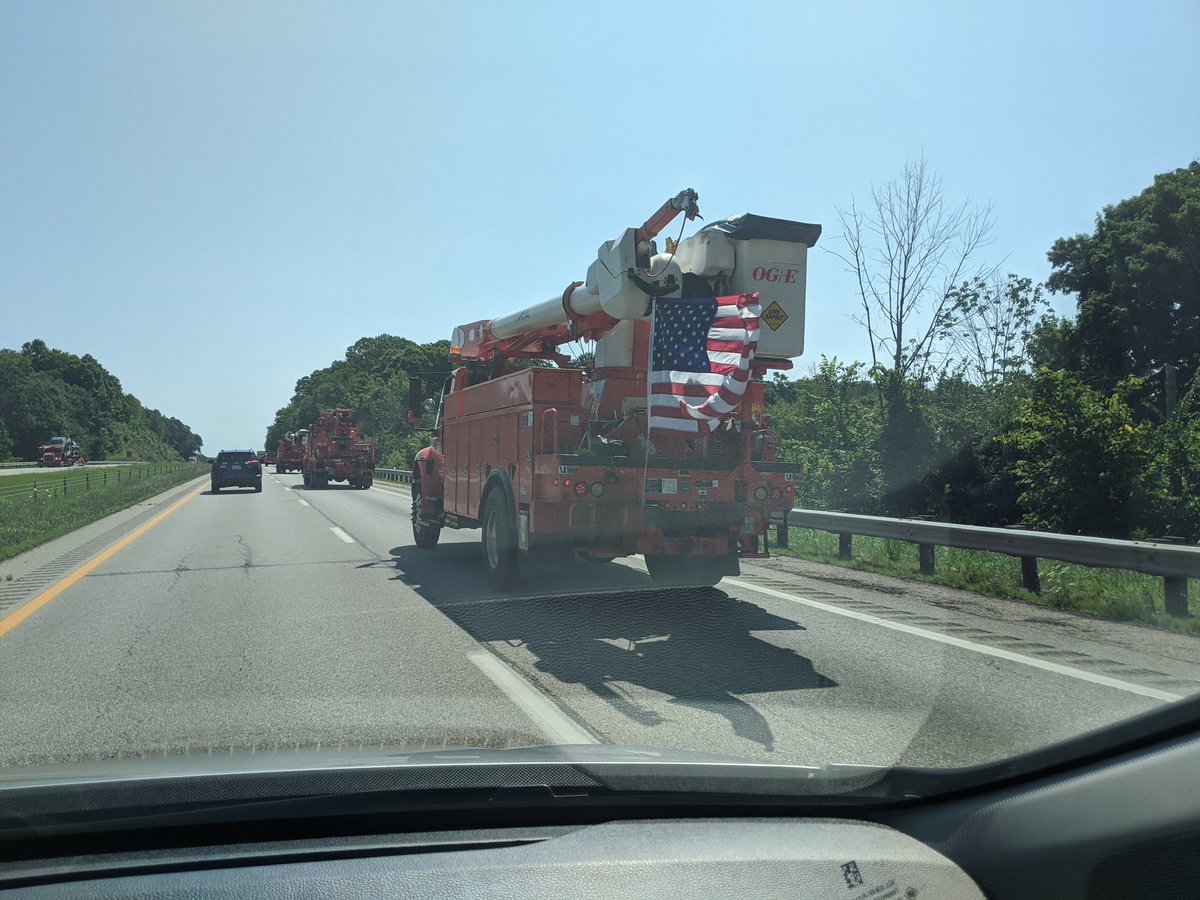 MrsBaiocco's tweet photo. @OGandE @JCP_L Just passed your fleet in Ohio! https://t.co/3uy0nOrxIa