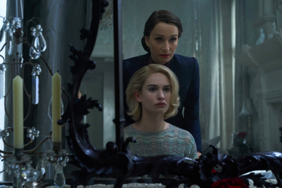 JaviPonzo's tweet photo. #REBECCA, del director #BenWhealey llega el 21 de octubre a Netflix con Armie Hammer, Lily James y Kristin Scott Thomas. https://t.co/n0EIy4VDqF