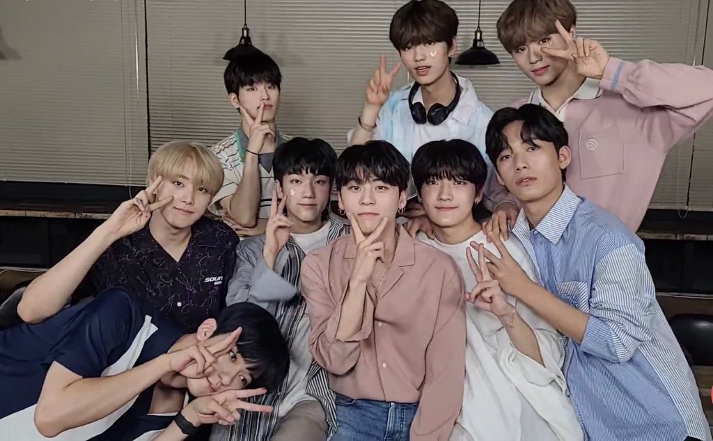 punkjungsu's tweet image. i would like to thank wonderlands too! for making this journey a lot better, for always loving 1the9, for being a great fandom ❤️ stay strong everyone 🥺
#Forever1THE9
#원더나인_원더랜드_언제나_함께해 #1THE9 #원더나인 @official__1the9 @1the9__official