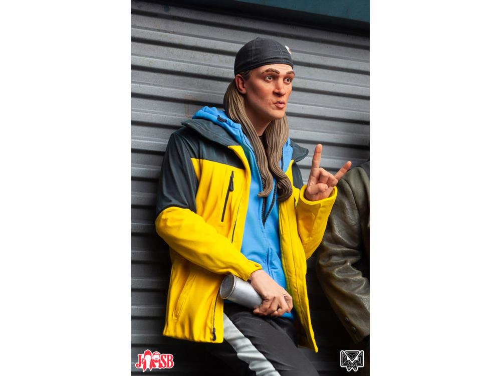 BigBadToyStore's tweet photo. Carefully handcrafted, this limited edition statue diorama features America's favorite loitering mackdaddies of Jersey, #JayandSilentBob, in all their glory at just 1/6th their original size. Secure yours here: https://t.co/Ho0Ncn8LNt #level52studios #kevinsmith #jasonmewes #bbts https://t.co/Edg4bJxnMO