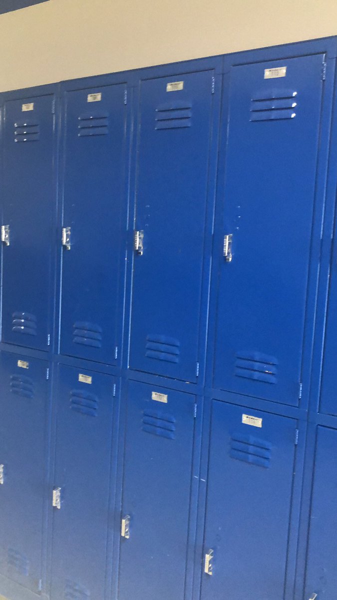 west_psych's tweet photo. @LCHS_Patriots somethings just make you feel at home. Lockers on my new campus are just like at LC! #misstheview #homesick #royalblue https://t.co/bWHkJZba5h