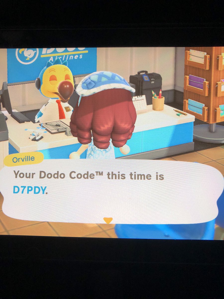 paechydani's tweet photo. I won’t be able to talk since my “R” controller is broken so I’ll try to communicate by emotes,LOL. https://t.co/z9fVfVx5DO