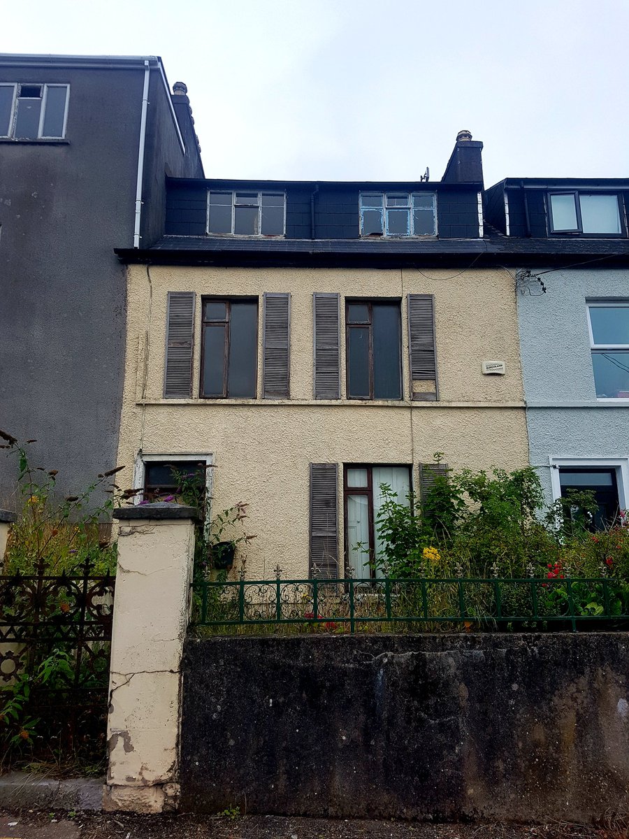 & another vacant building in Cork city centre someone's home lying empty, unloved, slowly decayingwe really need to tackle affordable housing & dereliction across Ireland  #homelessness  #housingforall  #pfg