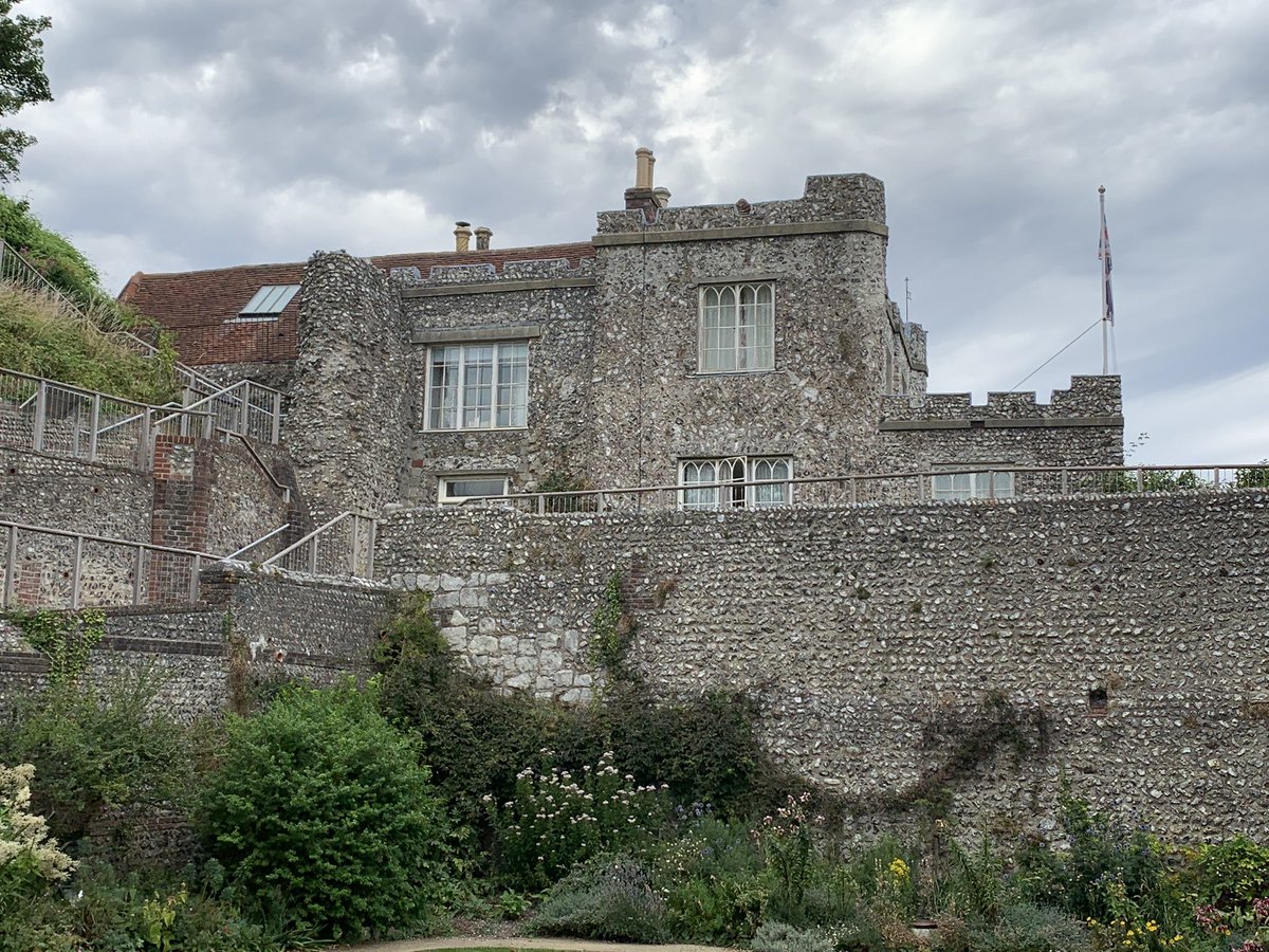 The Castle Lodge in Lewes - bought by Charles Dawson, the Piltdown Man faker, under the very noses of  @sussex_society, who had wanted it for their museum. This despite the fact that Dawson was himself a member of the Society...