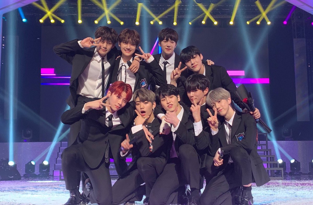 1THE9Brasil's tweet image. 🎪 | Foram 17 meses com eles. Cada momento ao lado deles foi especial e memorável. Iremos sempre ser gratos por fazer parte da história deles. Isso não será um adeus, estaremos aqui sempre ao lado deles os amando e apoiando! 

"One to Nine counting on memory" 💚 #Forever1THE9