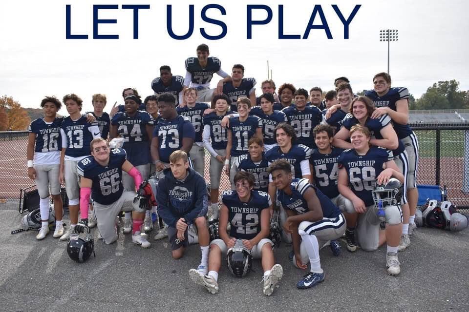 StreetSpitzley's tweet photo. Dear @PIAASports, I entirely beg you to please let @MTFootball18 play this season!! These boys worked their butts off during the off-season and if they don’t have a season, then all their hard work would’ve payed off for nothing. So please find a safe way to let these kids play! https://t.co/flJQ0xlKsD