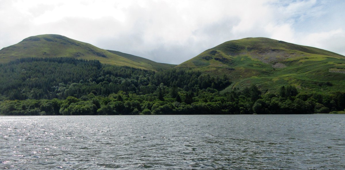 StanLeigh18's tweet photo. #Loweswater #HighNookTarn return to #Waterend this morning
- #HighNookTarn
- #Shepherd at work
- Simple footbridge near the tarn
- #Loweswater with #CarlingKnott &amp; #BurnbankFell beyond https://t.co/fEB0ApkcBZ