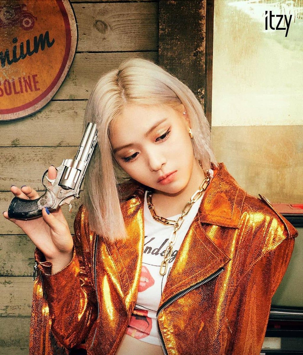 sis tweet media