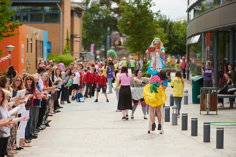 edgehill's tweet photo. Today is #BookLoversDay! What book are you currently reading, and what book is on your to-read list?
Here's a #throwback to our Human Book Chain when our Catalyst opened in 2018.
We also celebrate the #EHUBigRead & #LiverpoolReads today 🥳 https://t.co/CBWwsWAGUO