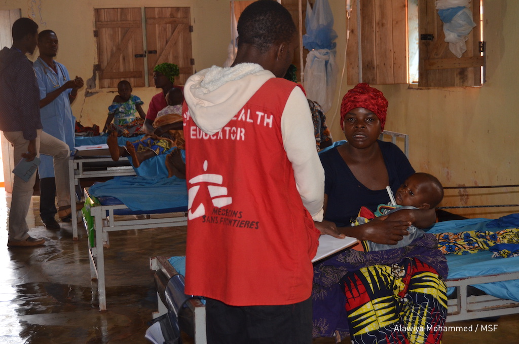 MSF_EastAfrica's tweet photo. Mother and child healthcare is among the primary services we offer in MSF health facilities. In Nduta camp, #Tanzania, our Community Health Educators also go door-to-door to sensitize &amp; disseminate clear messages on correct #breastfeeding practices to families in the camp https://t.co/j90n3r1sYL