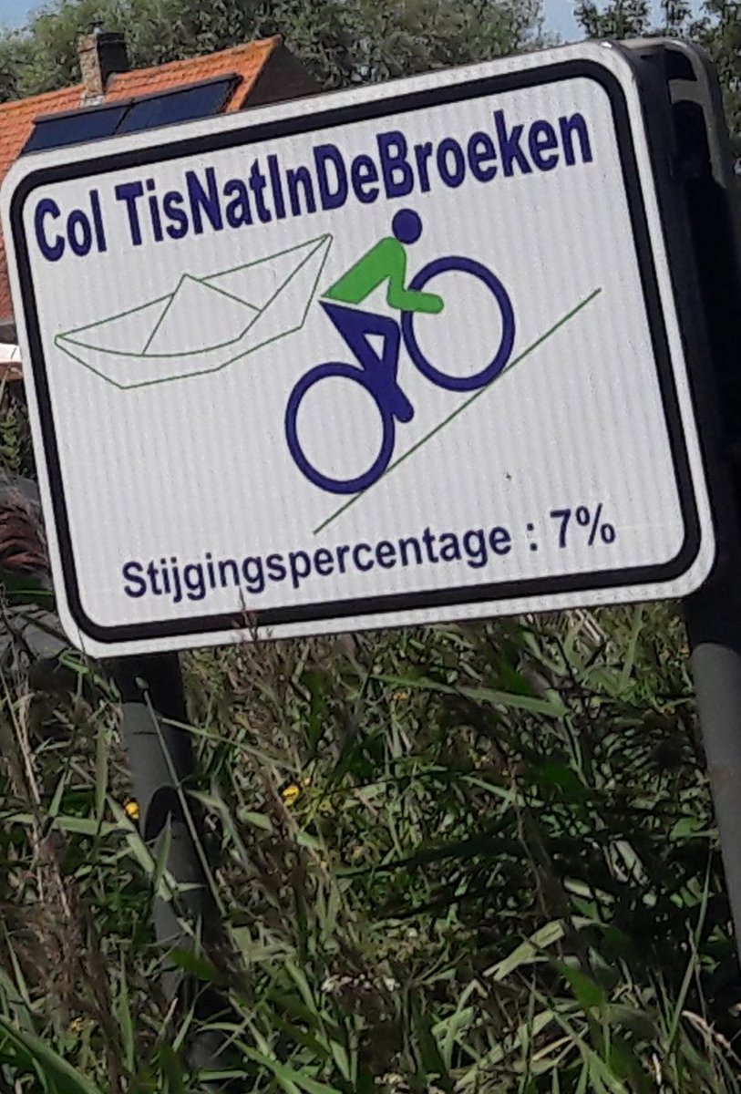 Dirk_Raes's tweet photo. licht ironisch bij deze droogte en temperatuur ... Tour de France is gestart in de #Ijzervallei ... 1e rit is bergop nietwaar @Vannieuwkerke  ;-) https://t.co/qGu1pkZ3HQ