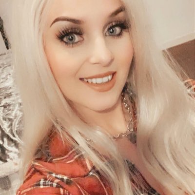 SharneDainty's tweet photo. #NewProfilePic https://t.co/7l0TzasHXF