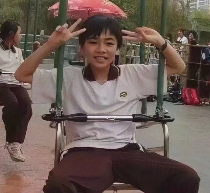 isn't he growing up too fast   #HAPPYXIAOJUNDAY #肖俊0808生日快乐
