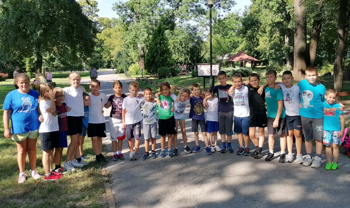 SHLS's tweet photo. Hokejaši Spartaka u ponedeljak su počeli sa pripremama za novu sezonu. Oko pedesetak dece, podeljene u kategorije U8, U10, U12, U14 i U16 počelo je sa radom u Subotici u sportskom centru „Dudova šuma“.
👉 https://t.co/uhiep0XUQm #hockeyserbia https://t.co/xLUJMhNRx6