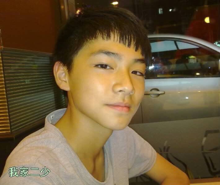 xiaojun's early teenage years!  #HAPPYXIAOJUNDAY #肖俊0808生日快乐