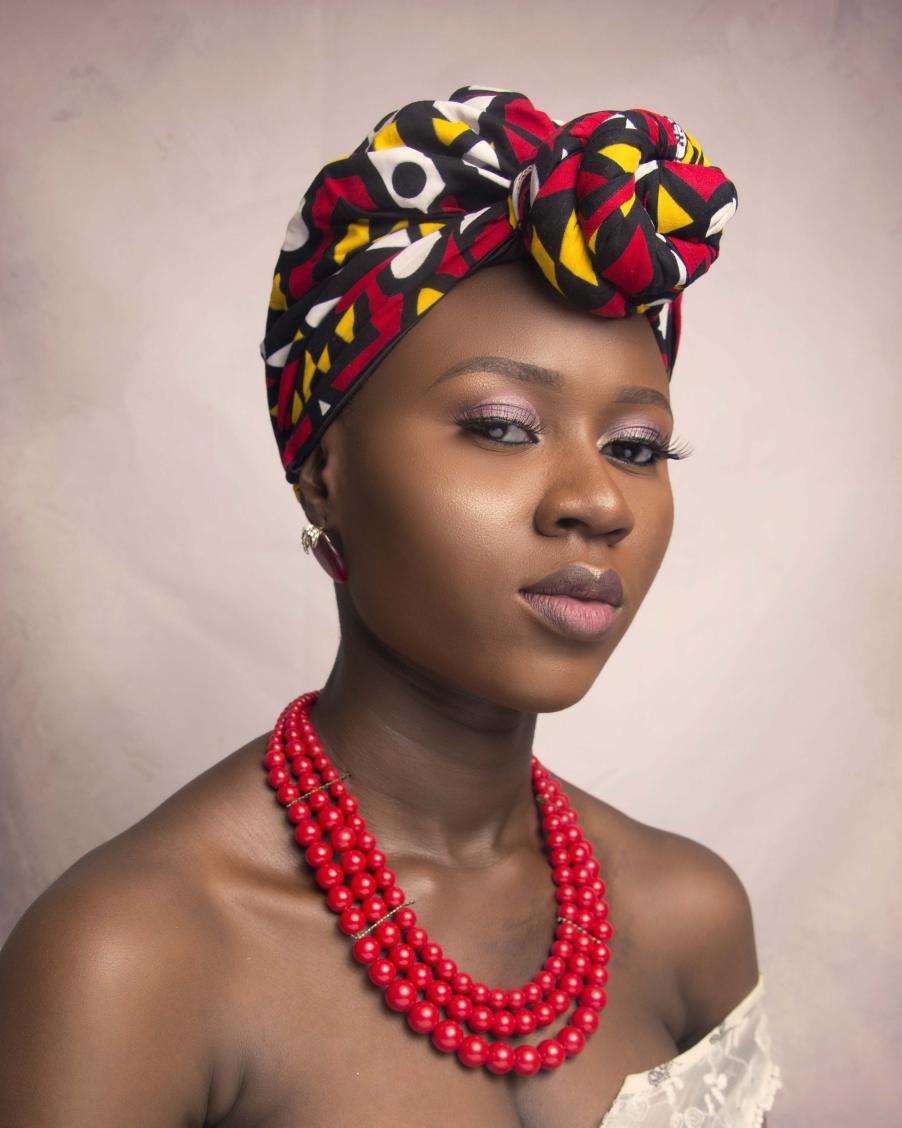 CSL__20's tweet photo. Headwraps  done by me😌😌

It's the smile and neck pieces for me😍
#BBNaijaLockdown #NaijaMade #fashion https://t.co/go1tSAFcXw