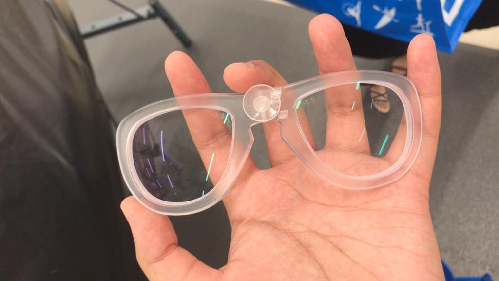 nanazulhisham's tweet photo. @khairulaming @nanadyraa Ada goggle yang ada power la or boleh beli lens macamni kat decathlon then nnti lekat je kat goggle snorkeling tu tapi kme guna goggle yg full glass macam warna kuning tula https://t.co/FQ9k3RBhhW