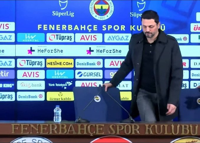 Mutlu sonlara inanır mısınız.. 

#BizFenerbahçeyiz