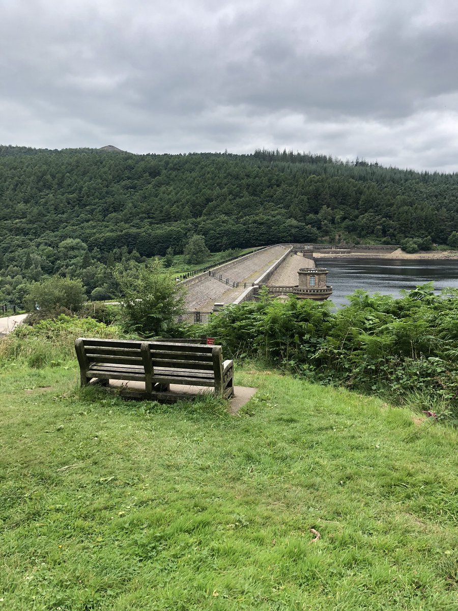 Walked across the dam mumsplaining the premise of the Carling Black Label dam busters ad to the young adults in my company. It’s STILL funny.