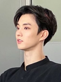 hourlykyu's tweet photo. whenever he puts his hair up like this……Phew https://t.co/gjdnxRL8fw