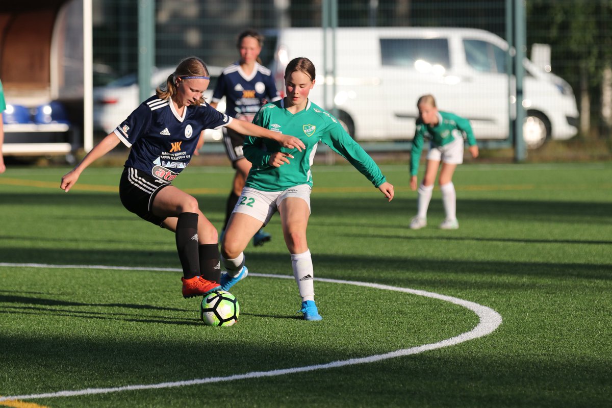 futiskuvat's tweet photo. Tiukkaa vääntöä MastoCupissa. T13-ikäluokka. 

#fckuusysi @fckuusysi #MastoCup #FCNokia #GrIFK #jalkapallo https://t.co/Qi15tgjTse
