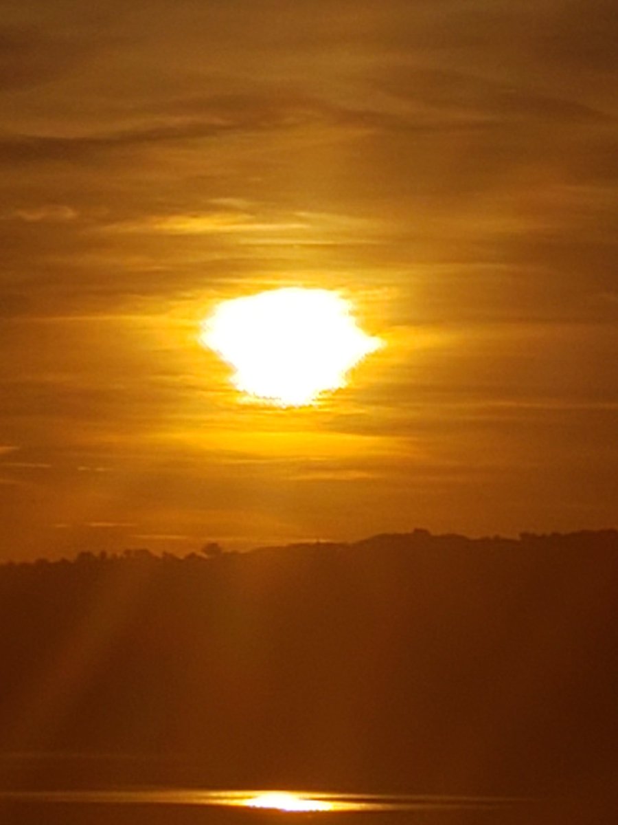  #SkyPhenomenon  #Lookup  #Light #Sky  #Moon  #Sun  #Stars  #Clouds  #Chemtrails  #WeatherModification #WeatherWarfare  #Sunhalo  #HAARP  #Frequency #Luke2125