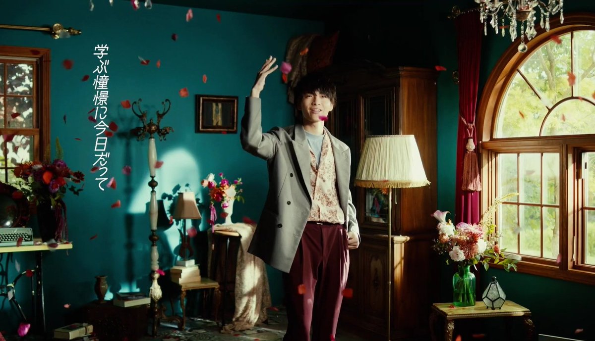 ট ইট র そうするとmv終盤に出てくる花も絵文字の もお別れ花とかあなたに捧げる花束 ということになるんか