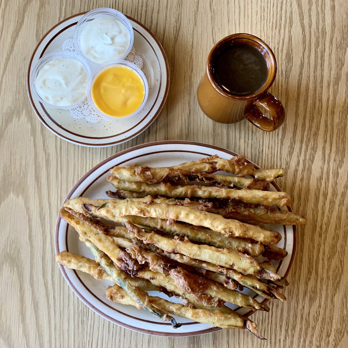 OmeletHouseLV's tweet photo. Happy Friday! Don’t forget to fit us into your weekend plans! Your enormous plate of fried zucchini awaits!
#bestalltimebreakfast #friedzucchini #bottomlesscoffee #brunch https://t.co/x5RScXhfie