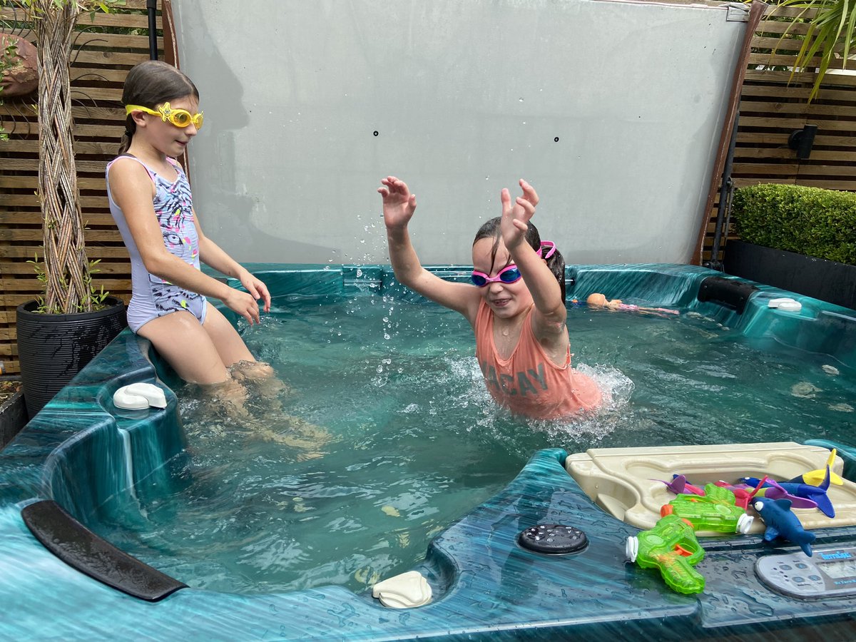 Being part time means you have to work harder to make strong links with school, parents and ultimately yar person you share a class with. My job share invited us for a hot tub date yesterday. Love her. 3/