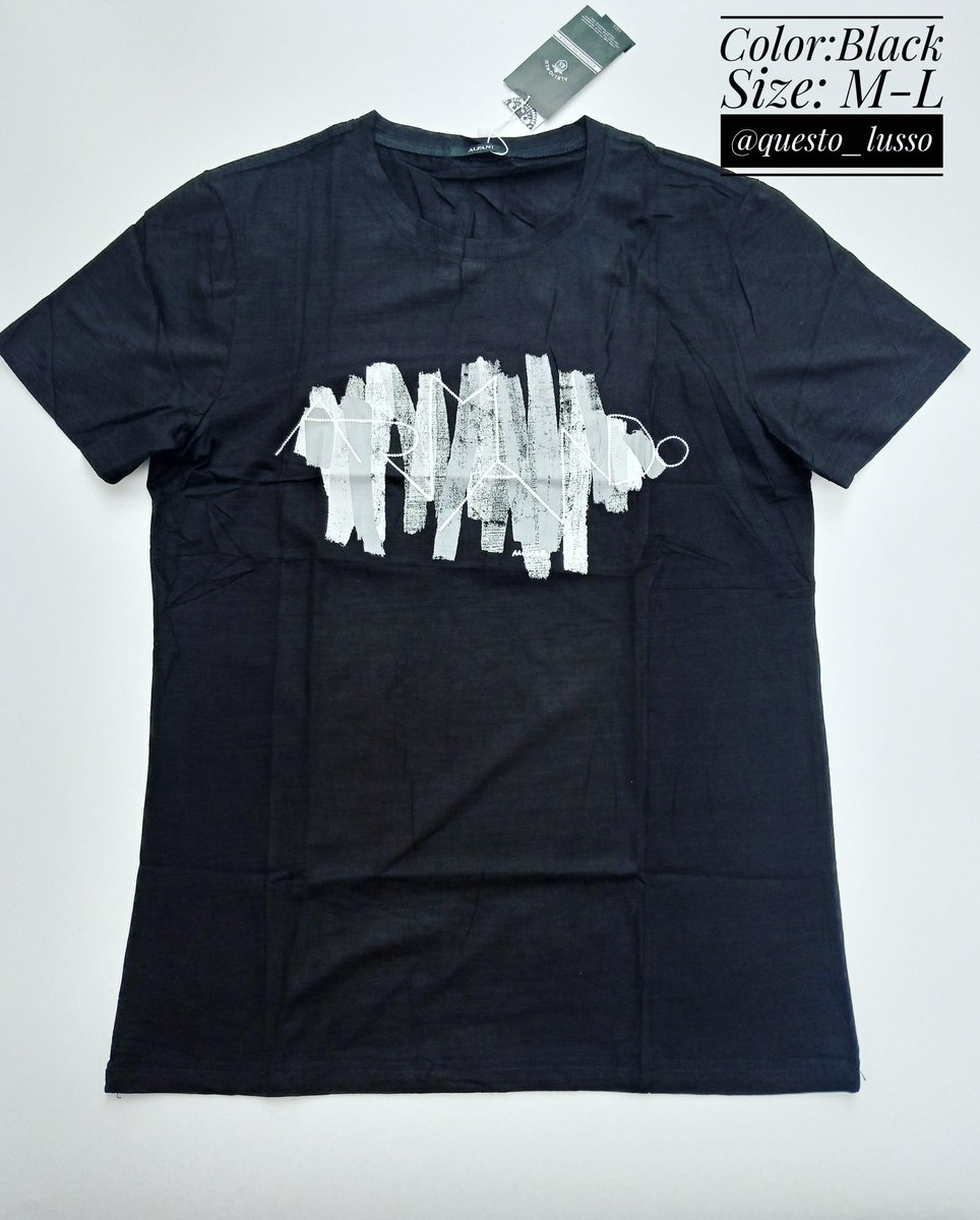 swiitme's tweet photo. Hey guys, I sell really cool unisex T-shirts! Pls help me retweet my customer could bring your TL🙏 https://t.co/unYVQ02vLK