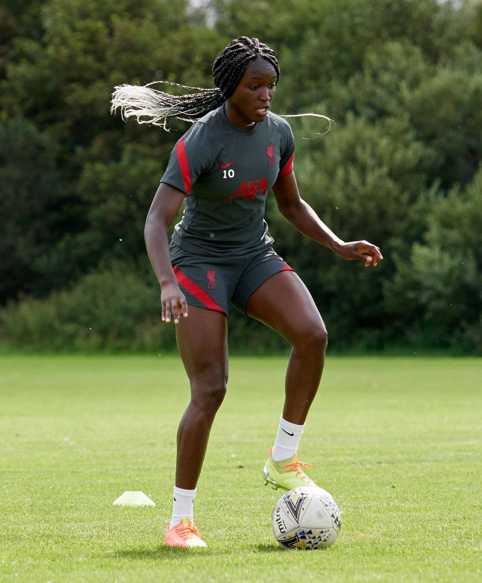 rinss98's tweet photo. Oluwa gbe mi de be 🙏🏾🔴 #RB10 #Babajide10 #PumaFootball #RisePack #RiseUp #LFCW #Reds #YNWA https://t.co/fyXTQQGpa1