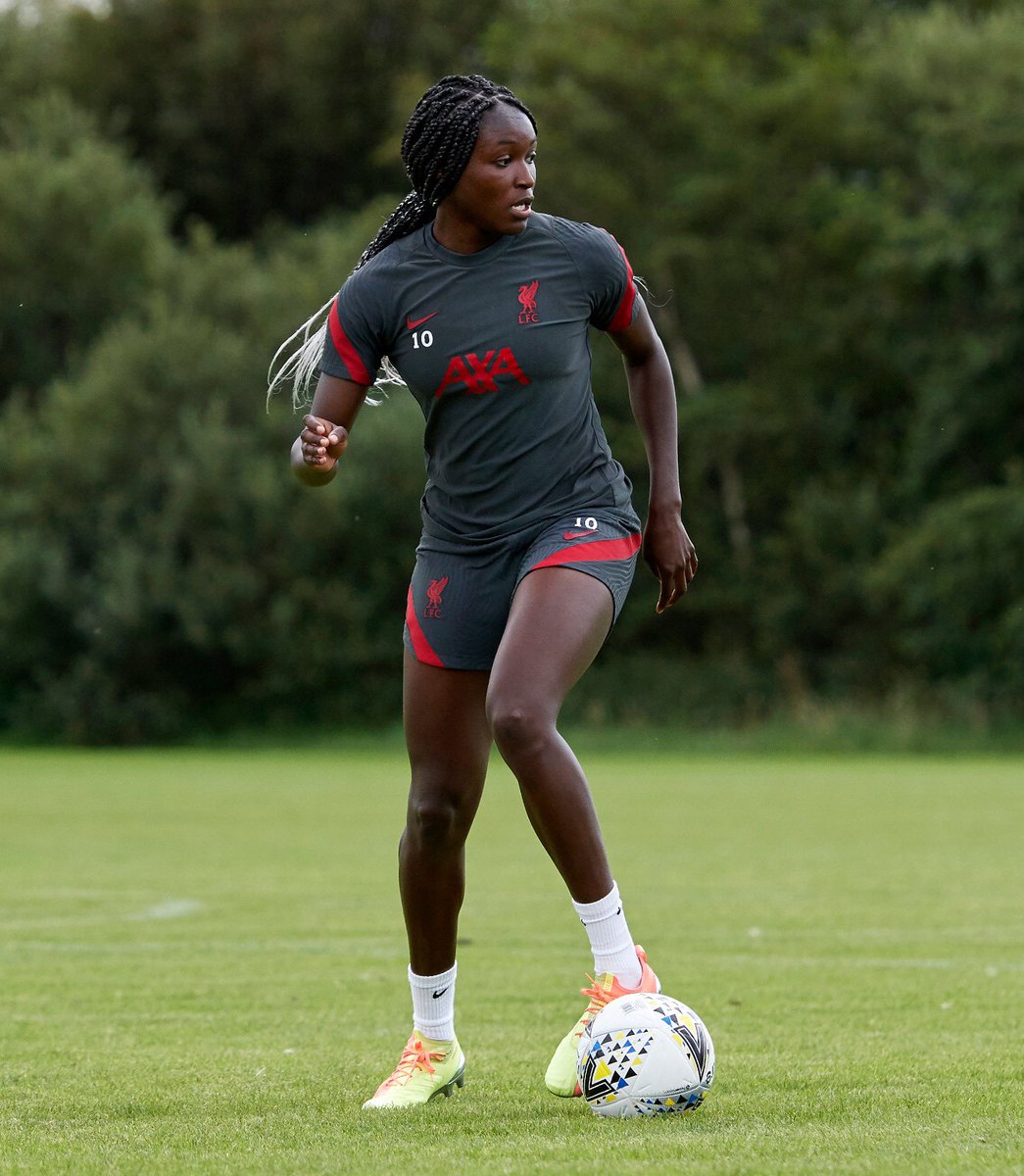 rinss98's tweet photo. Oluwa gbe mi de be 🙏🏾🔴 #RB10 #Babajide10 #PumaFootball #RisePack #RiseUp #LFCW #Reds #YNWA https://t.co/fyXTQQGpa1