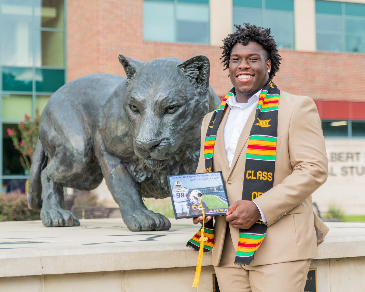 Ron C tweet media