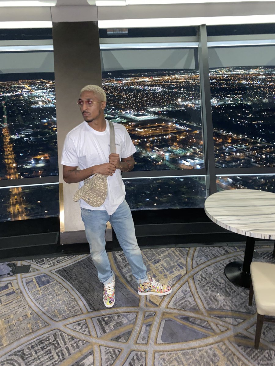 dariusinferno's tweet photo. I love the jugg lifestyle this shyt on my sleeve https://t.co/BCnVyeSsrD