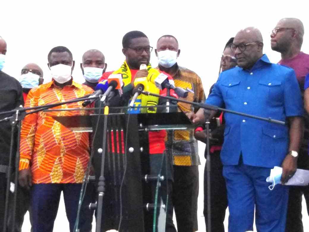 news_ghana's tweet photo. #Sports #Aug07 #BachelorofArtsDegreeinPsychology Nana Yaw Amponsah takes office as new Kotoko CEO https://t.co/ZYLGBluaVz https://t.co/Vt1YvNdZ5o