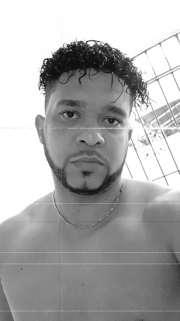 benq_09's tweet photo. Yo no sé cómo es que hay gente que no le gusta bañarse. 🙊 #blancoynegro #malditasrayas #sinoesparegalarmeuncelnomehable #mequite #vamoaejercitarnos https://t.co/pXxuyrayNi
