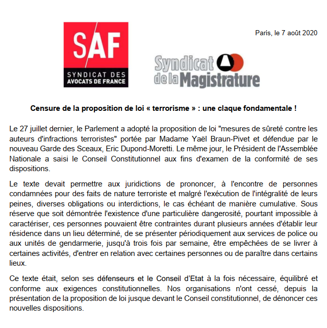 syndicatavocats's tweet photo. La claque est à la hauteur du mépris que le Parlement a manifesté envers les droits fondamentaux. Le @Conseil_constit inflige un sévère démenti et censure la #PPLTerro. 

Le @syndicatavocats et le @smagistrature l’avaient invité à la sévérité.⬇️ 
https://t.co/zzpUK9xUdC https://t.co/fp6AbQXWbi