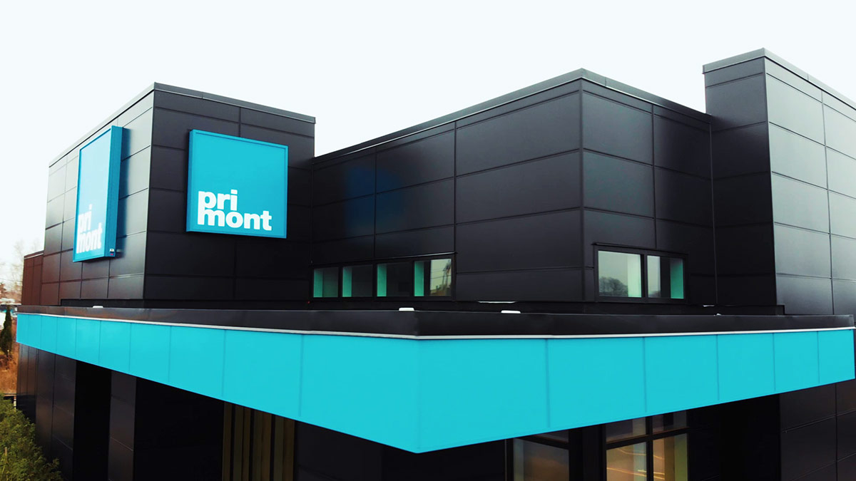 AL13Panel's tweet photo. This is primont sales office, a commercial project featuring 2500 sq ft of horizontal panel in galaxy black, custom blue #architecture #cladding #facade #architect #acm #panel #rainscreen #al13 #panelsystem #plank #woodgrain #metal #aluminum #installer #gc #contractor #trades https://t.co/GGzO16r18v