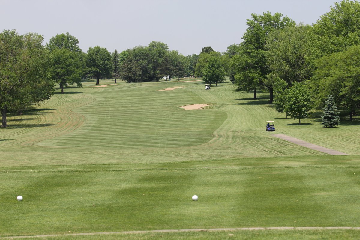 SAUBEES's tweet photo. 𝐅𝐚𝐜𝐢𝐥𝐢𝐭𝐲 𝐅𝐫𝐢𝐝𝐚𝐲 - @TPCDeereRun &amp; Emeis Golf Course

Deere Run:
🔵home to the @JDCLASSIC
🔵6 time host of the NAIA Golf Championship
🔵future Championship host in '21 - '24

Emeis:
🔵close to campus
🔵primary home course

➡️https://t.co/yDlXUTQ0st

#BringTheSting 🐝 https://t.co/6Pj0HxQtAG