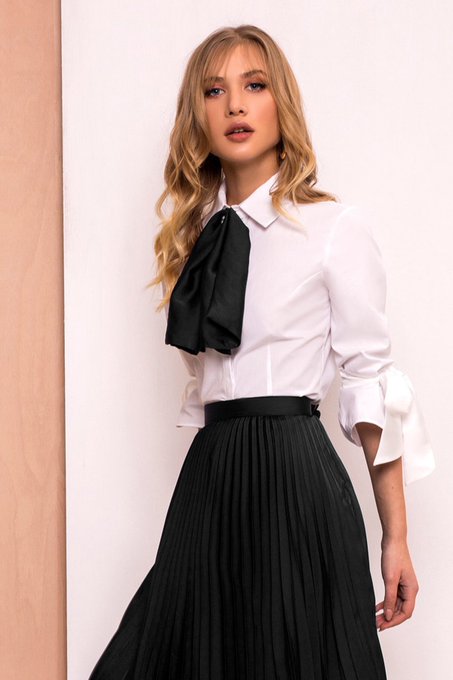 The young classy teacher look is such a cock magnet don&rsquo;t you think🤔💄💋 All prim and proper and obedient<a href="/tag/leather"class="tags"><span>#leather</span></a><a href="/tag/satin"class="tags"><span>#satin</span></a>