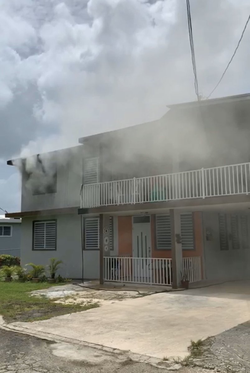 Nuestra casa se quemó, a causa de un corto circuito y mi mamá perdió todo. Agradezco su ayuda donando lo que puedan, sé que no son tiempos fáciles🙏🏻 ATH móvil: (939) 425-6573 o 787-452-4643. Así sea un RT